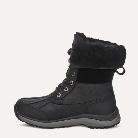 Ugg Adirondack lll Boot Size 9 NEW - Picture 2 of 16